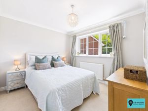 Bedroom- click for photo gallery